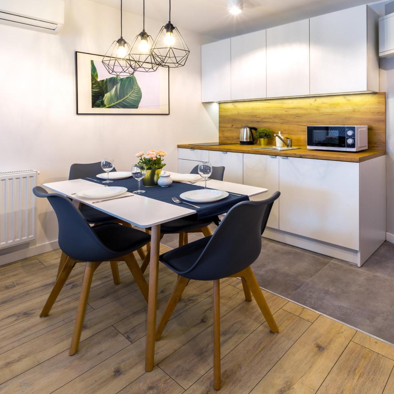 Friendhouse Apartments Vistula&Wawel Краків Екстер'єр фото